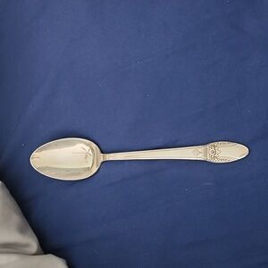 International Silver Co. First Love 1937 Serving Spoon Rogers bros. 1847